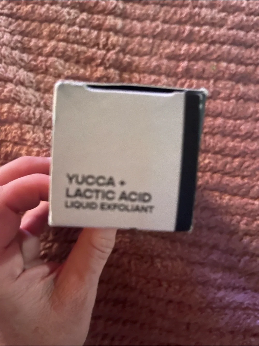 Yucca Lactic Acid Liquid Exfoliant Box — White with Black Accent